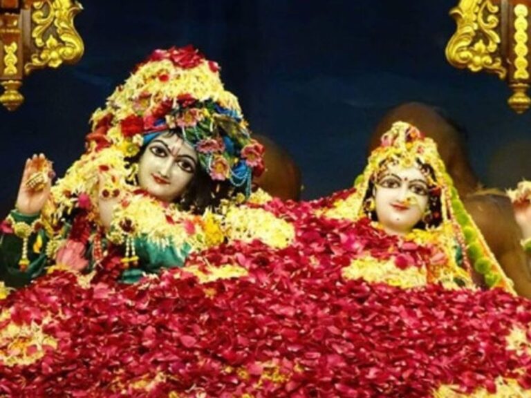 मंदिरों में रंगीनी होली! माता मंदिर और राधावल्लभ मंदिर में धूमधाम से फाग उत्सव