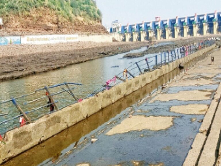नर्मदा घाटों पर खतरा मंडरा रहा है: 94% असुरक्षित, 671 पर आरती करना भी मुश्किल