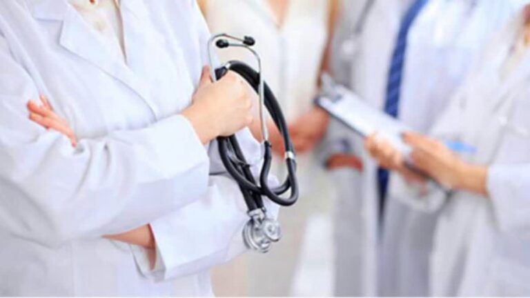 मेडिकल यूनिवर्सिटी को झटका: नर्सिंग कॉलेजों में दाखिले घटे, सिर्फ 95 को ही मिली संबद्धता